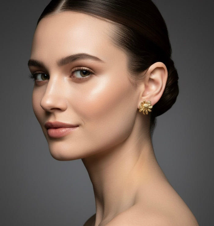 Daisy stud earring -18K Gold Plated