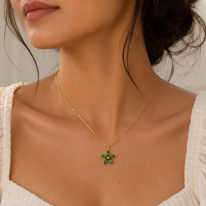 Emerald Star Pendant Necklace | 18K Gold Plated