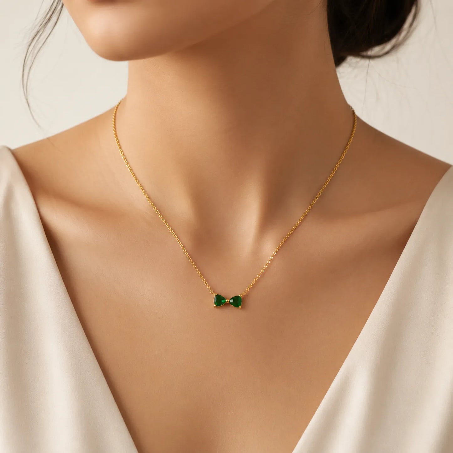 Minimal Emerald Bow Necklace