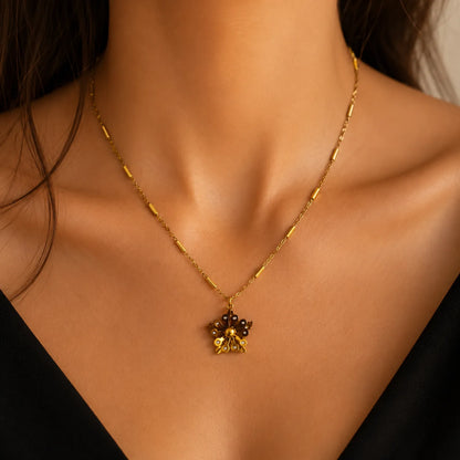 Vintage Minimal Floral Charm Necklace