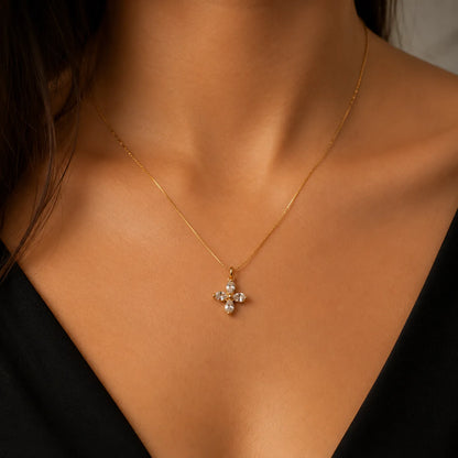 Crystal Clover Pendant Necklace | 18K Gold Plated