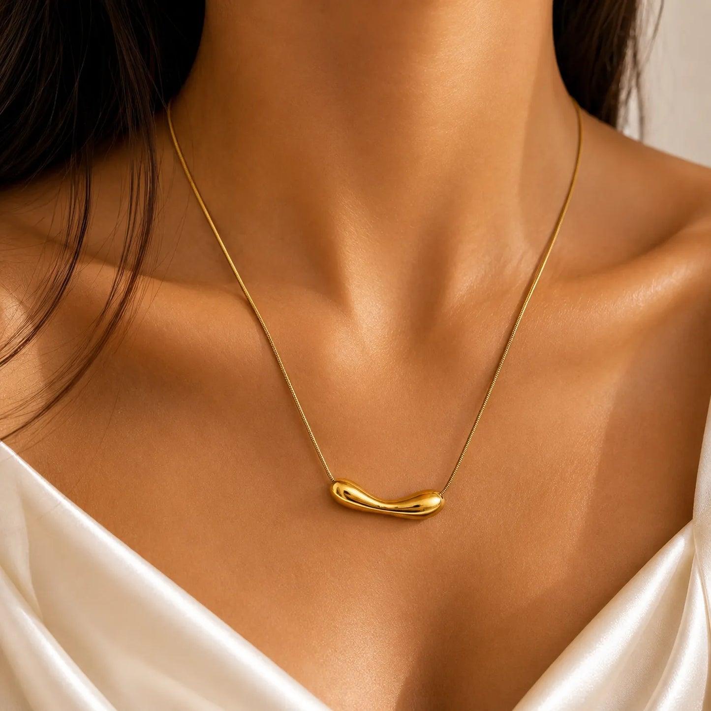Molten Bar Necklace