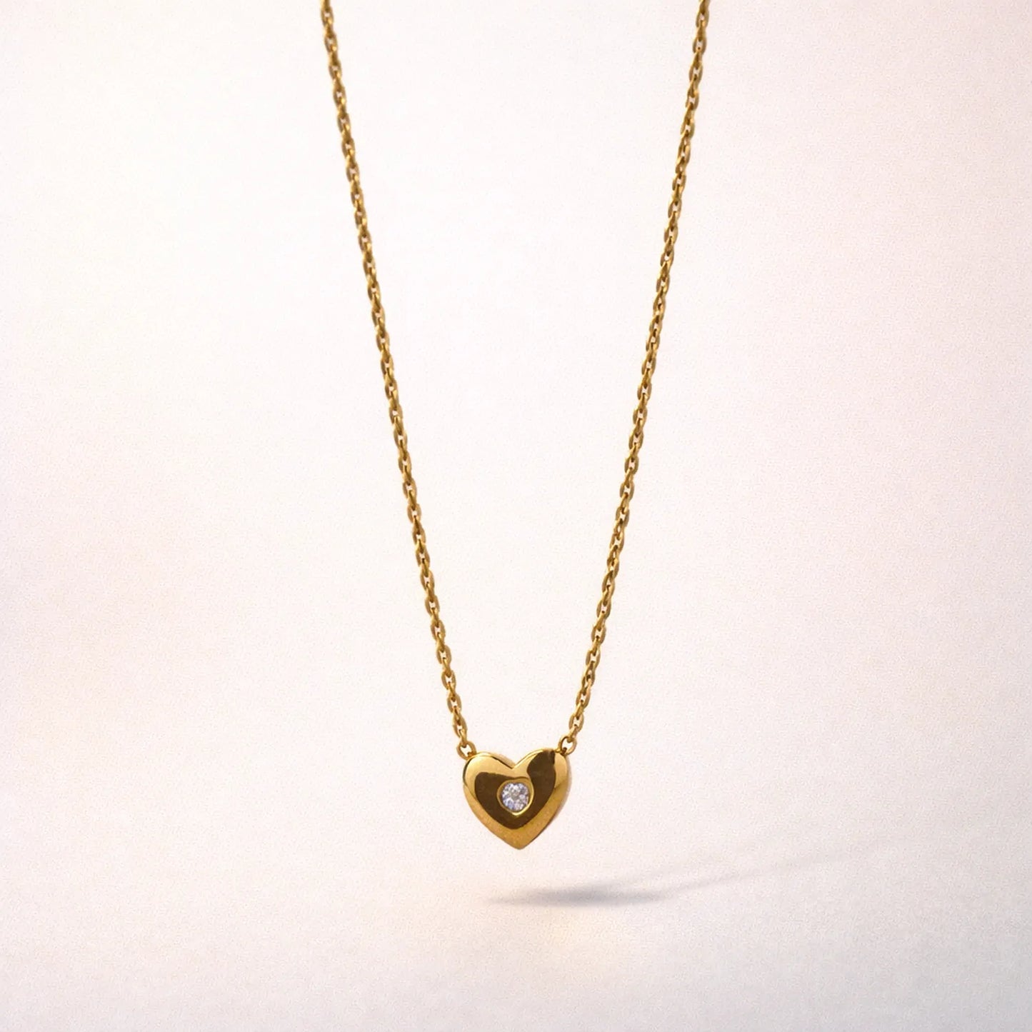 Solitaire Glimmer Heart -18K Gold Plated