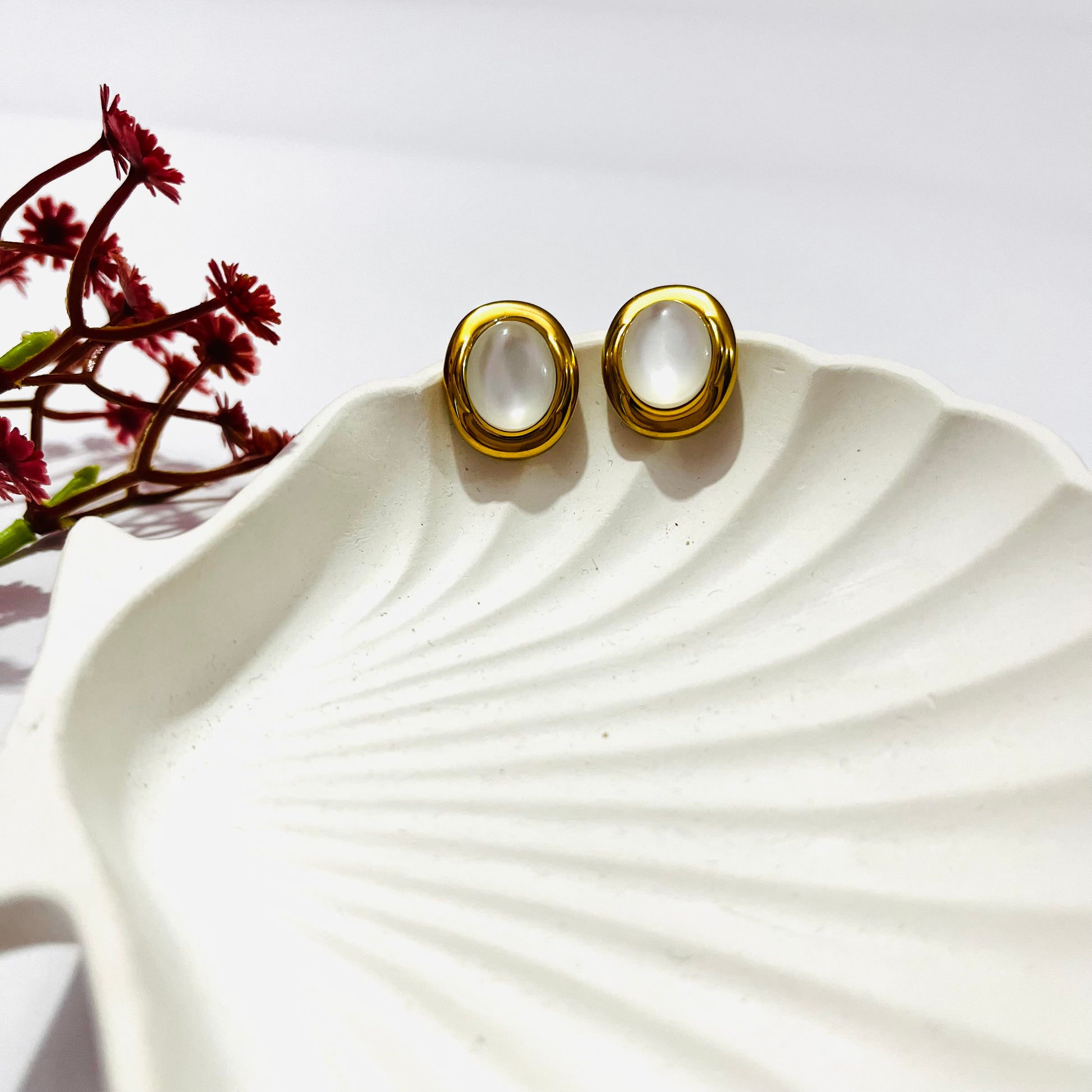 Gold Oval Pearl Stud Earrings