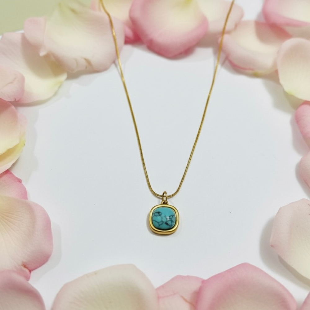 Gold Turquoise Pendant Necklace